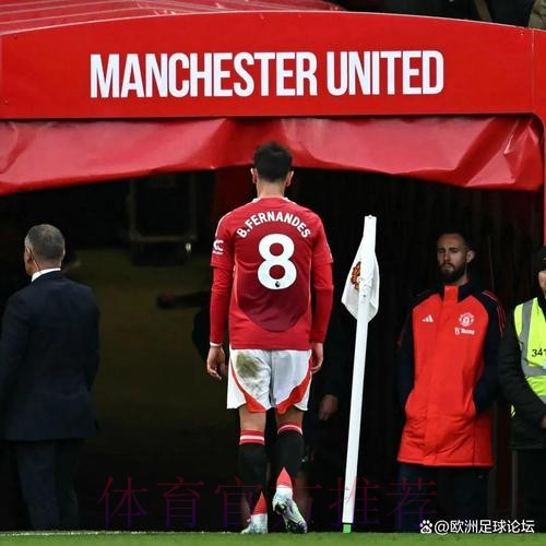 曼联更衣室分裂!12人不满高层+声援阿莫林 4000万红星嘲讽惹众怒 曼联更衣室分裂!12人不满高层+声援阿莫林 4000万红星嘲讽惹众怒